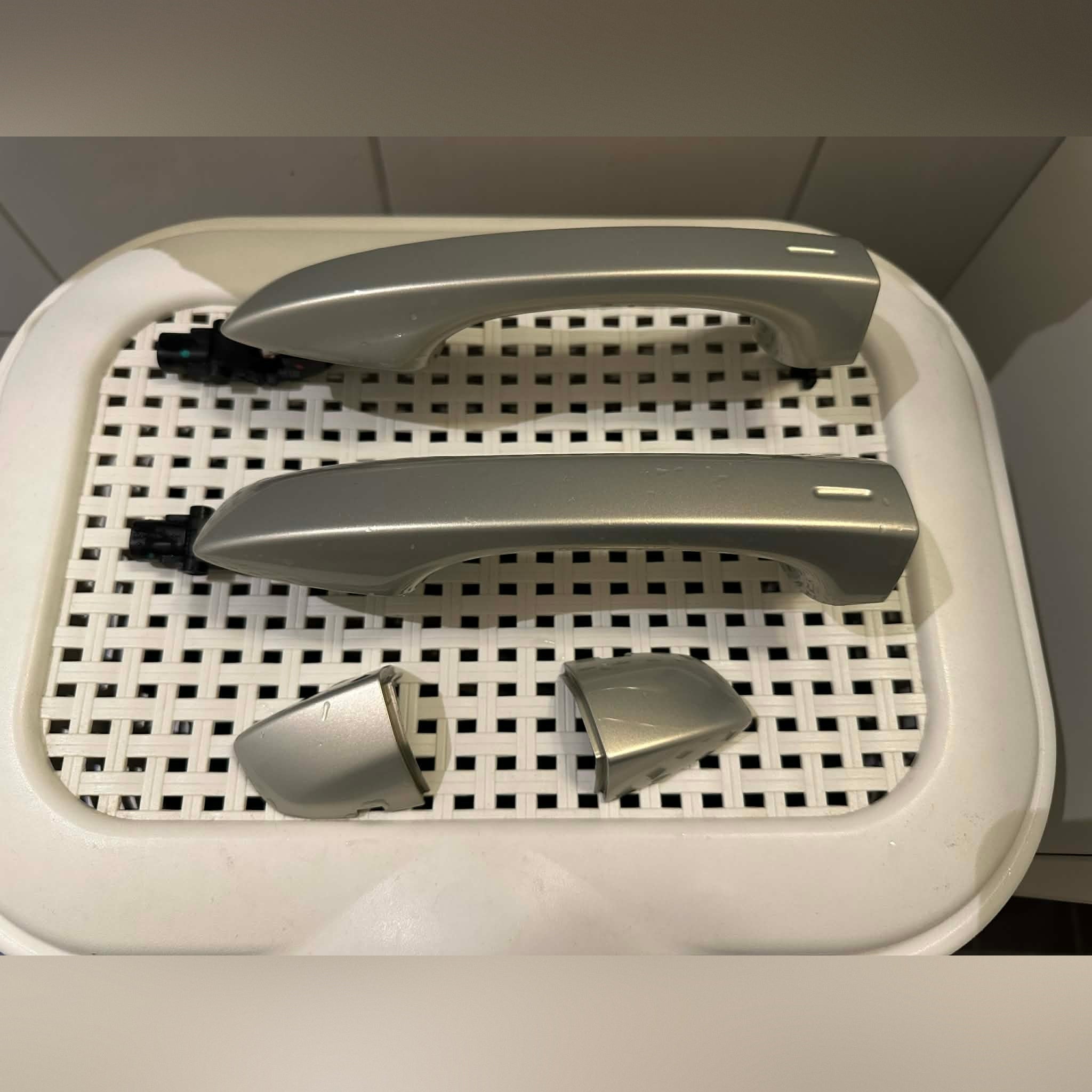 Illuminated Exterior Door Handles for Passat and Tiguan PAINTED